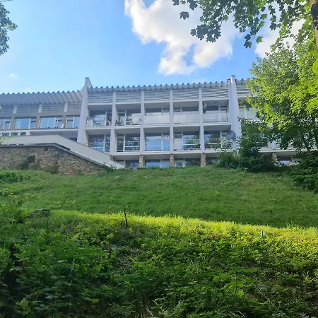 Mały